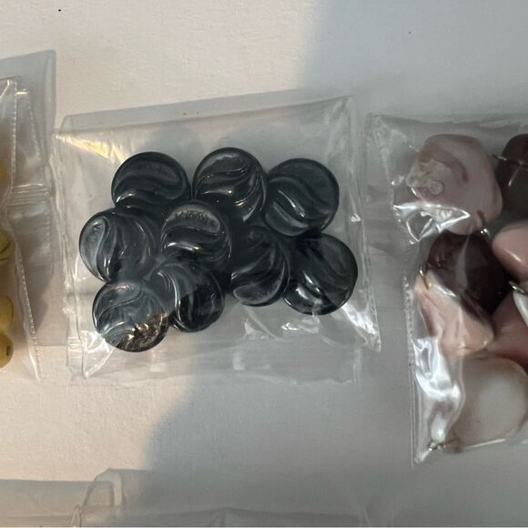 8 Bundles/Semi-precious Assorted Teardrop & Round Beads Jewelry making supplies - Picture 4 of 13